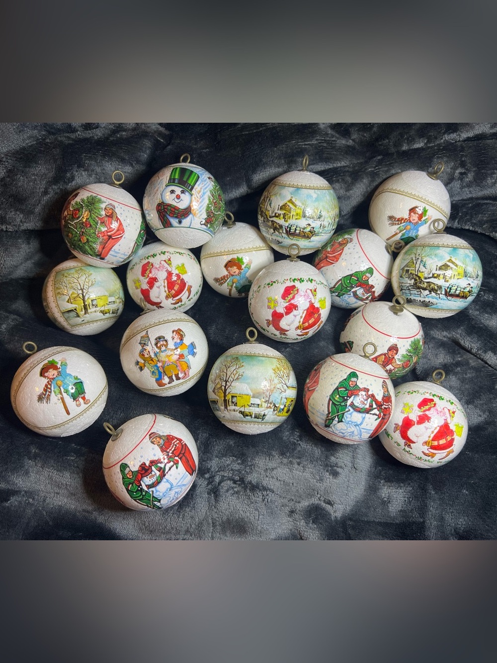 VTG Set of 17 Assorted Unbreakable Foam Christmas Bauble Ball Ornaments 2.25"